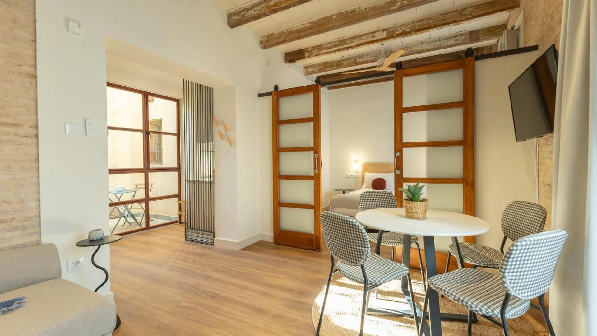 Encantador Apartamento A Un Paso De La Catedral Seville 0*,