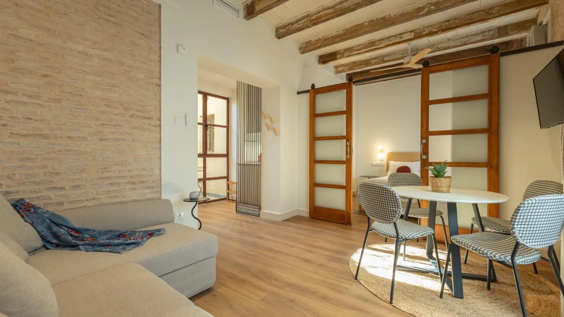Apartment Encantador Apartamento A Un Paso De La Catedral Seville Spain